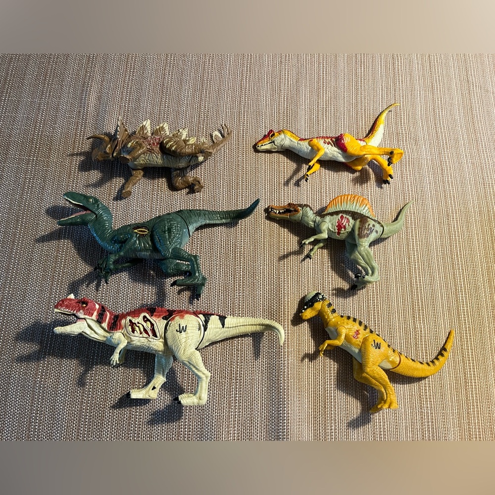 Lot of 6 Jurassic World Dinosaurs! 2 Light up/make sounds! - Picture 10 of 10